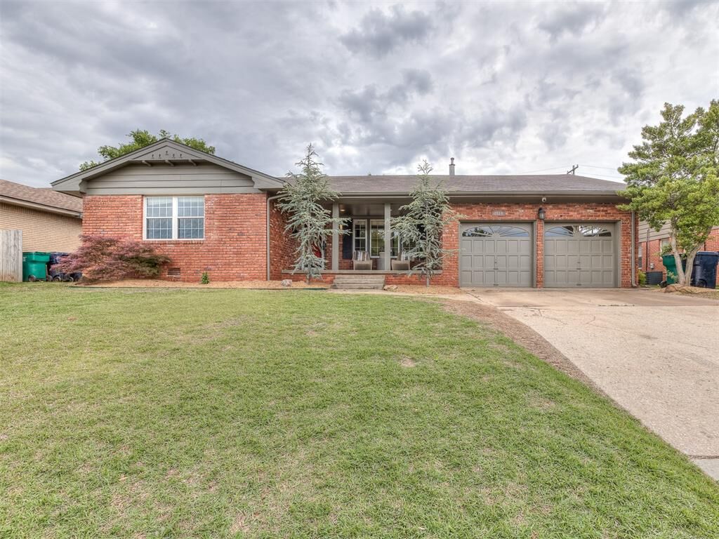 Property Photo: 2618 NW 67th Street OK 73116