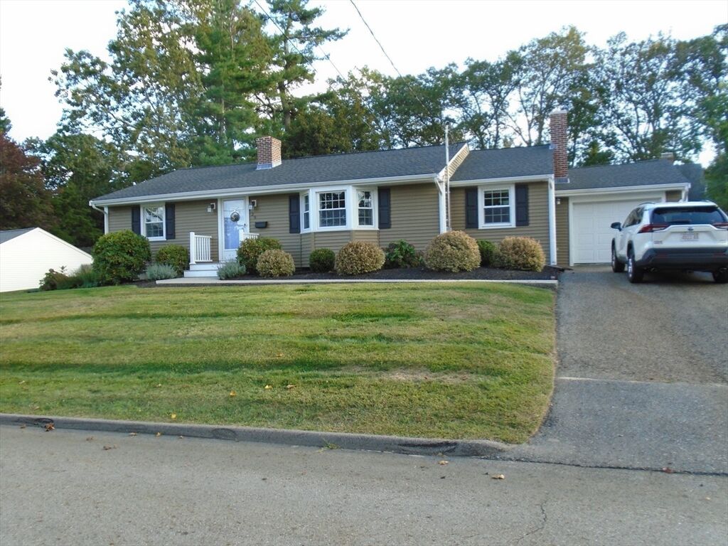 Property Photo:  29 Appletree Lane  MA 01520 