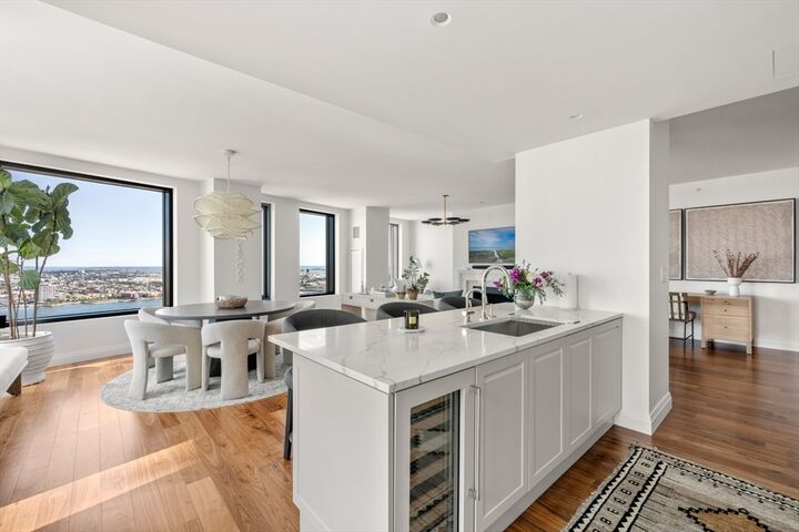 Property Photo:  110 Sudbury Street 4105  MA 02114 