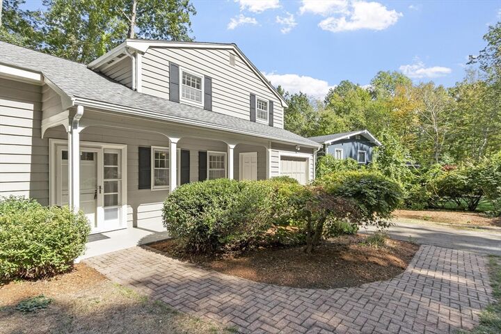Property Photo:  6 Black Horse Dr  MA 01720 
