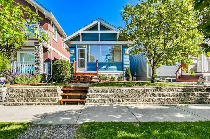 322 9 Avenue NE  Calgary AB T2P 3E4 photo