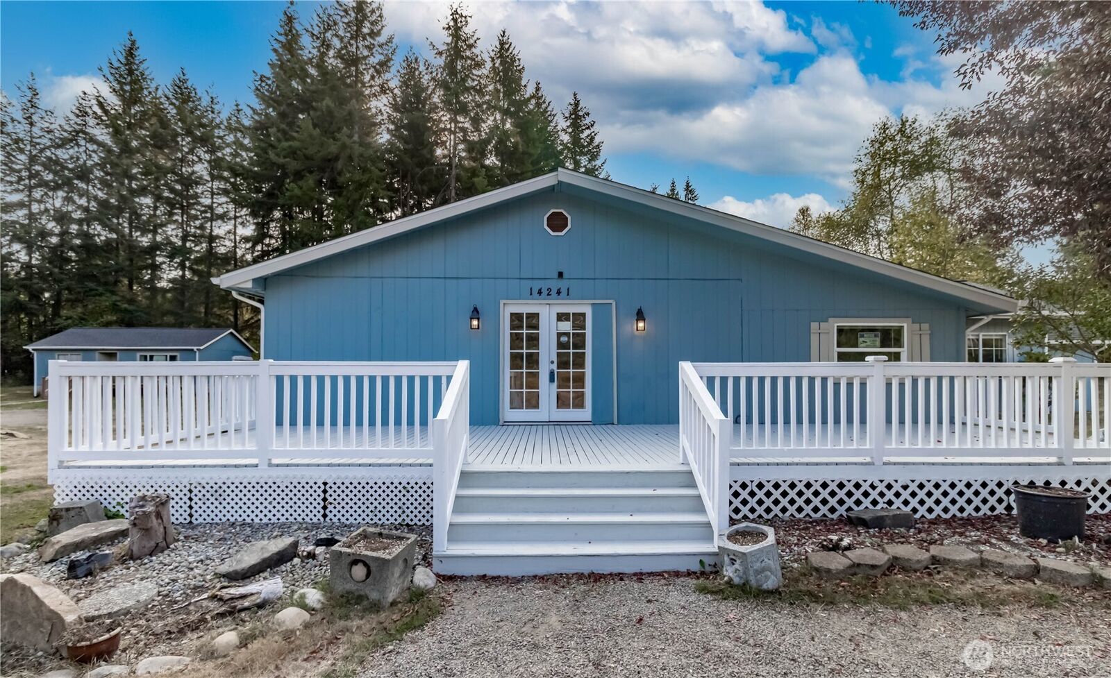 Property Photo:  14241  State Route 507  SE  WA 98597 