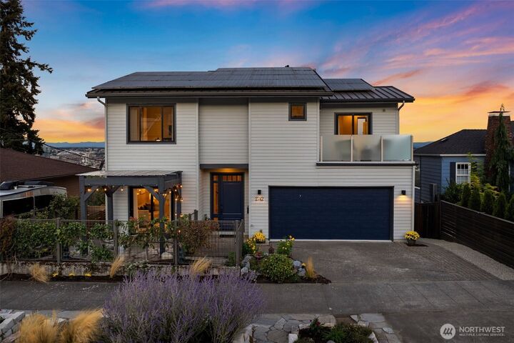 Property Photo: 2742 36th Avenue SW WA 98126