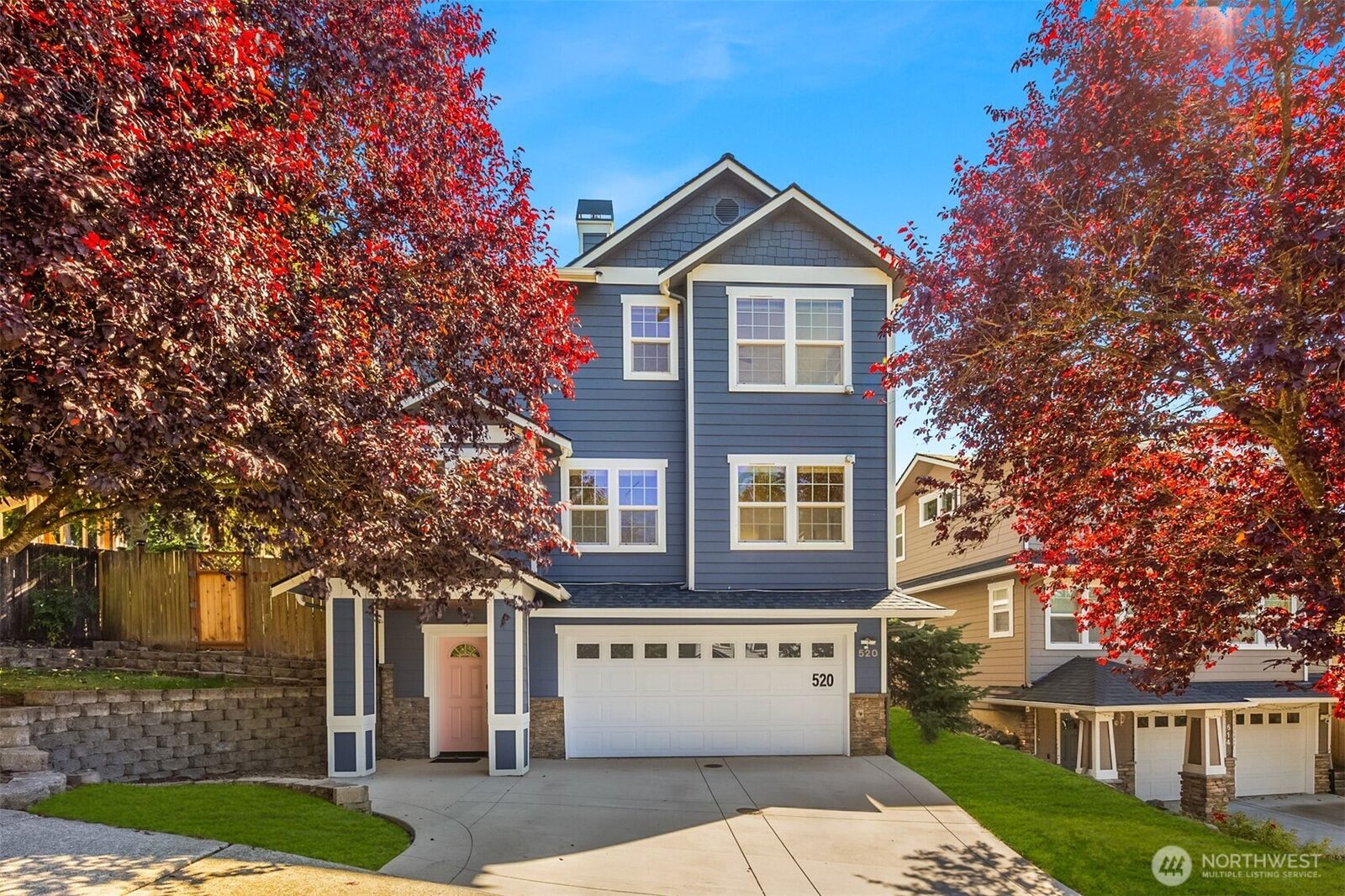 Property Photo:  520  46th Street SE  WA 98203 