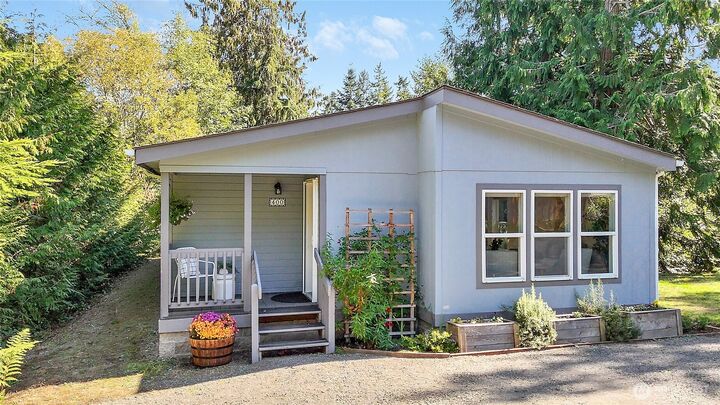 Property Photo:  400  Madrona Way  WA 98382 