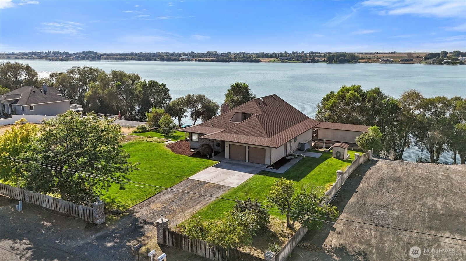 Property Photo:  4926  Shorecrest Drive NE  WA 98837 