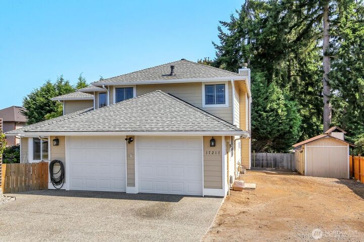 Property Photo:  17217  Larch Way  WA 98037 