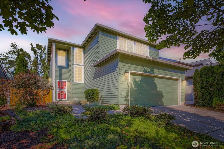 Property Photo:  18508 SE 19th Way  WA 98683 