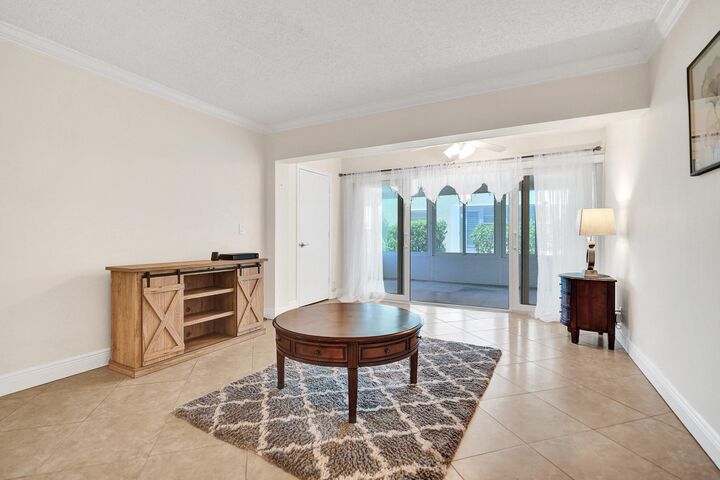 Property Photo:  1051 Orange Terrace 101  FL 33445 