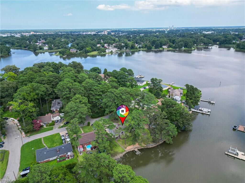 Property Photo:  813 Fontaine Ave  VA 23502 