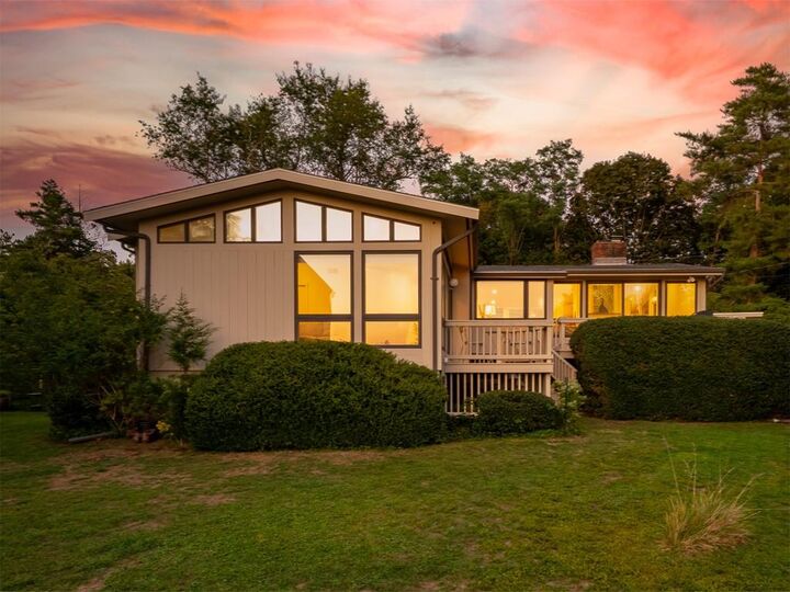 Property Photo:  17 Shore Road  RI 02809 