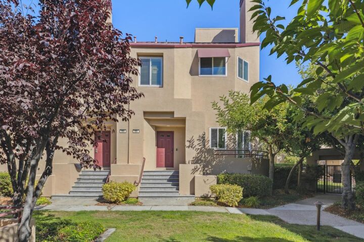 Property Photo: 202 Commons Lane CA 94404
