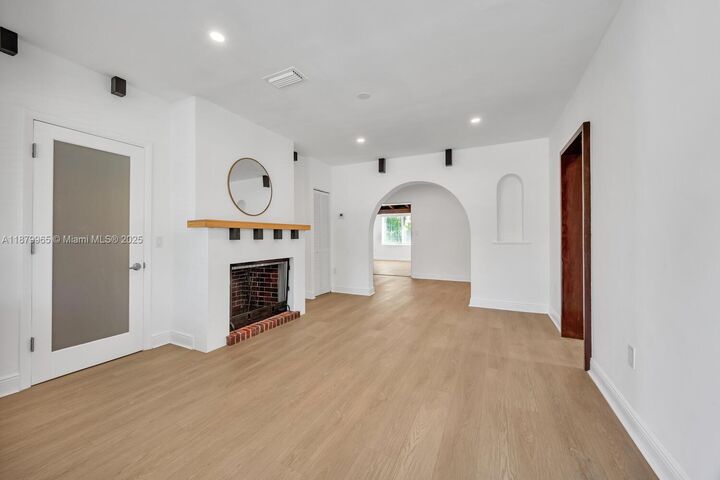 Property Photo:  211 SW 22nd Rd 0  FL 33129 