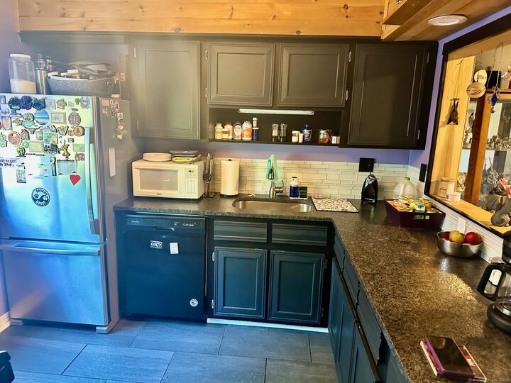 Property Photo: 271 Monticello Drive 271 CT 06405
