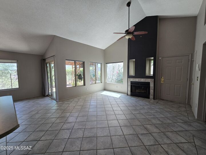 Property Photo:  2776 W Carnation Place  AZ 85745 