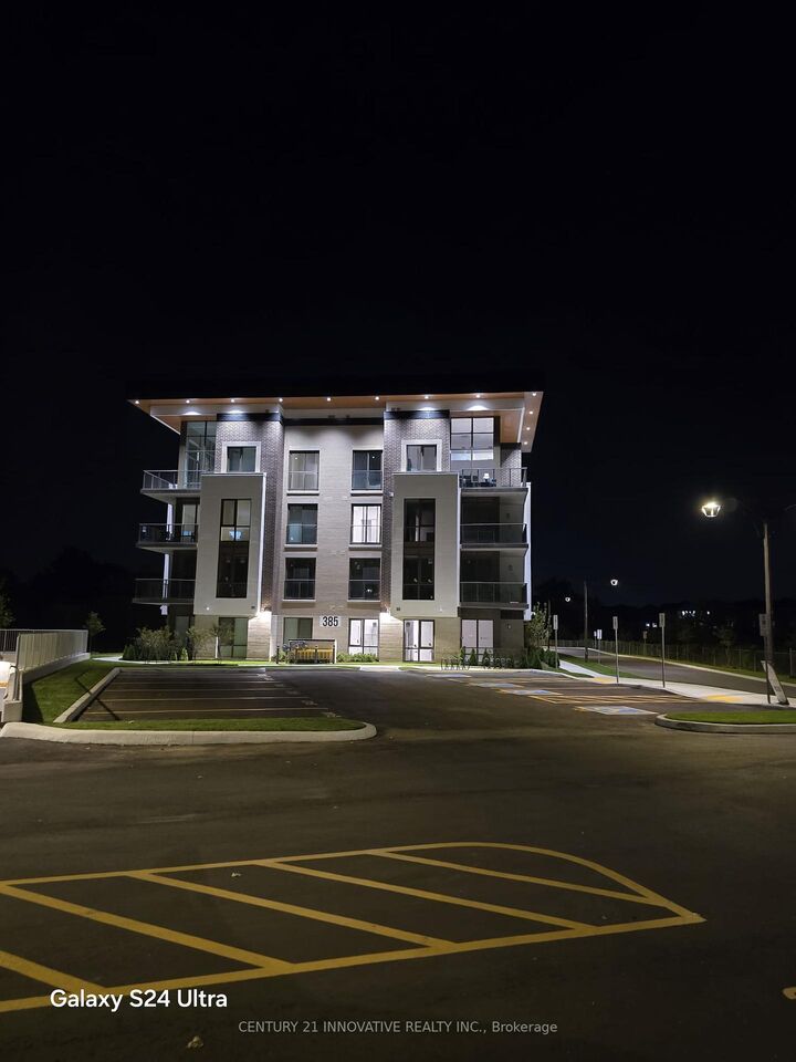 Photo de la propriété:  385 Arctic Red Drive N 420  ON L1L 0W9 