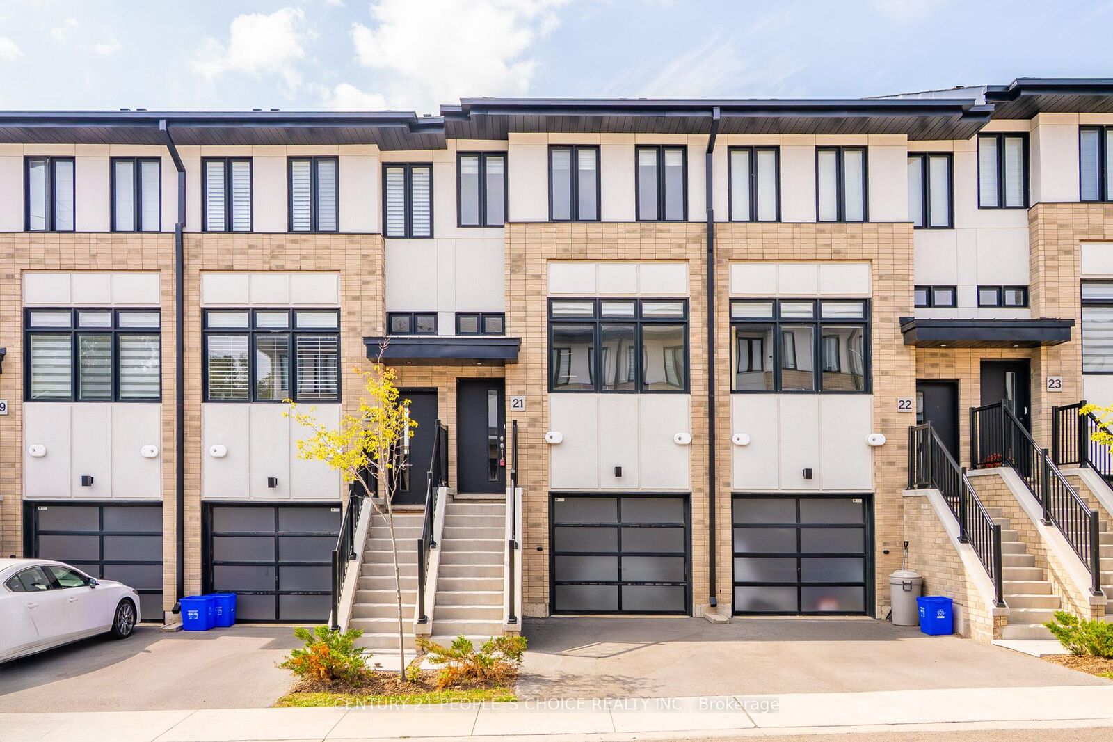 Property Photo:  527 Shaver Road 21  ON L9G 0J1 