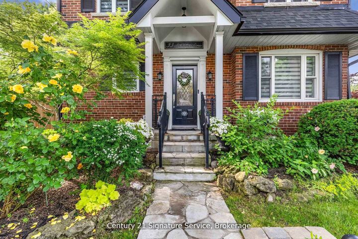 Property Photo: 33 McIntosh Avenue ON M8Y 3E1