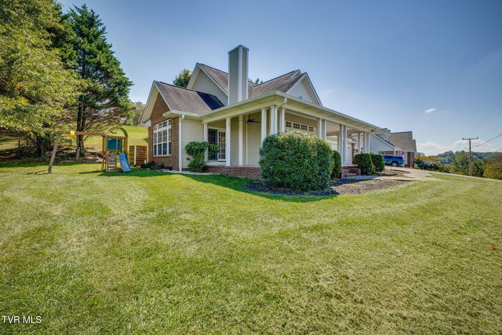 Property Photo: 372 Parker Lane TN 37660