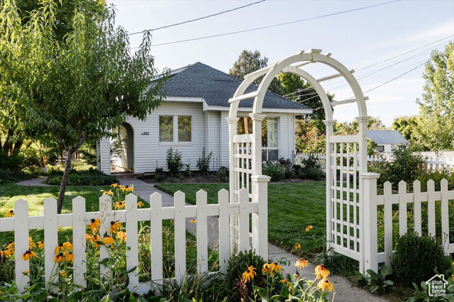 Property Photo: 460 S Center St UT 84319