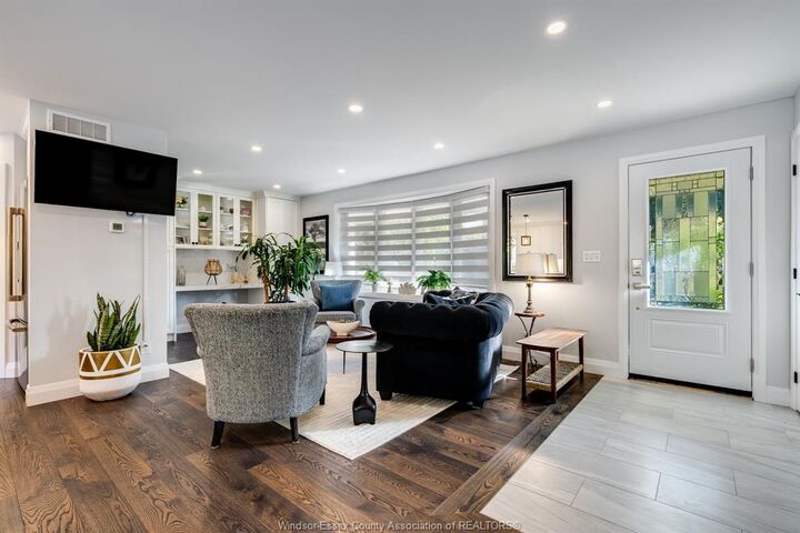 Property Photo: 1361 Oxford Avenue West ON N9Y 2S8