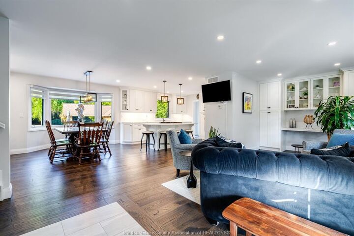 Property Photo:  1361 Oxford Avenue West  ON N9Y 2S8 