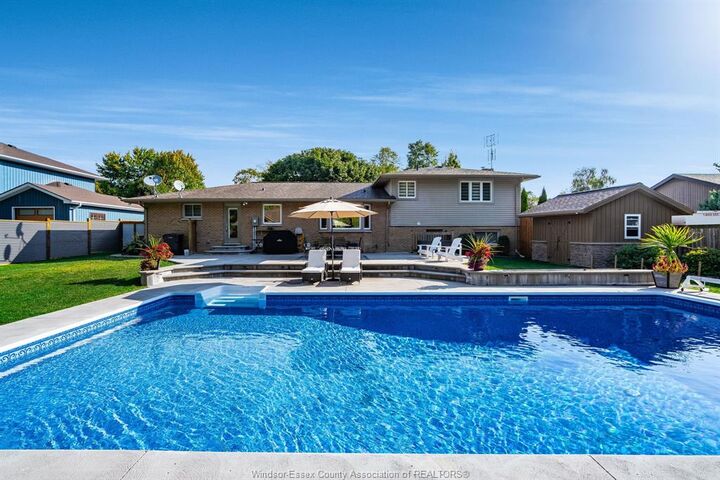 Photo de la propriété:  1361 Oxford Avenue West  ON N9Y 2S8 