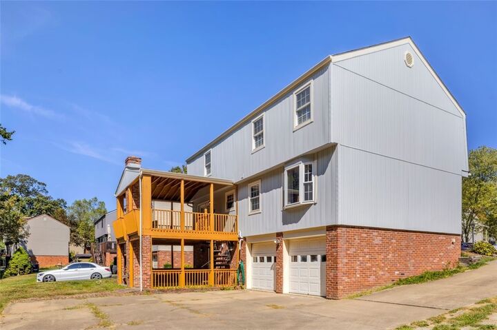 Property Photo:  529 Greenspire Ct  PA 16066 