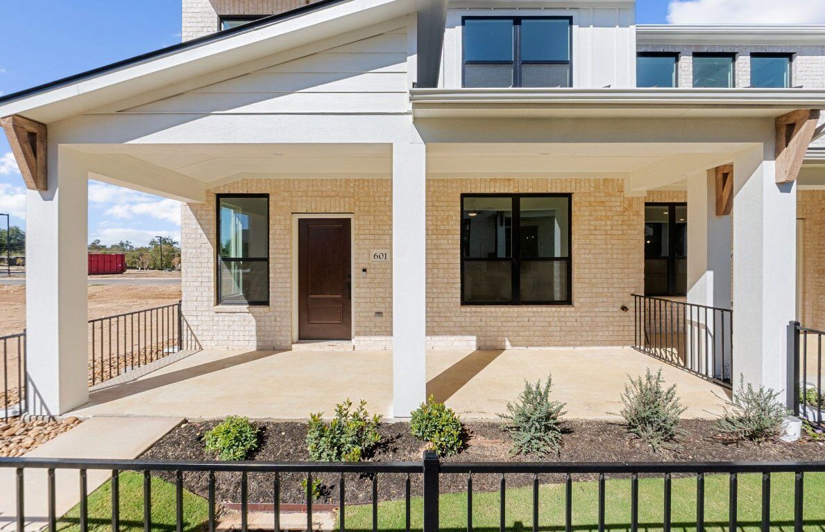 Property Photo:  1280 E Main Street 601  TX 78664 