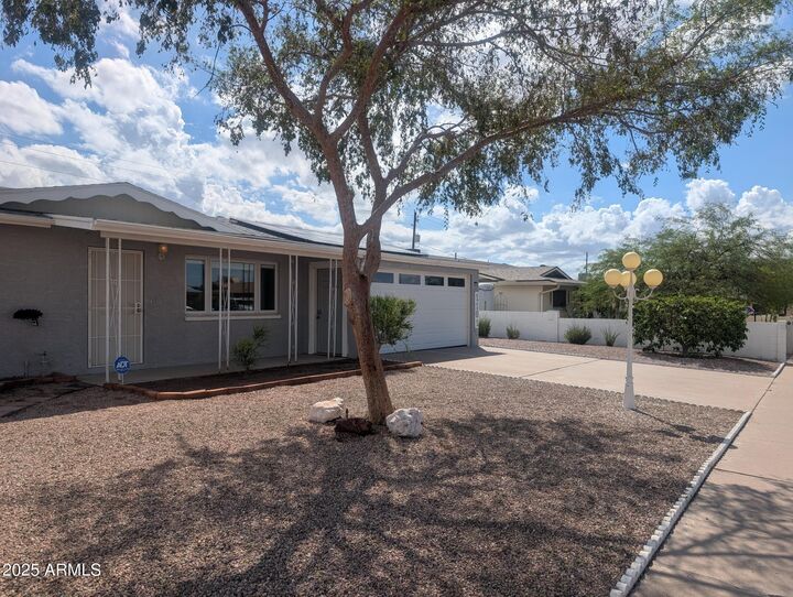 Property Photo:  1161 S Grand Drive  AZ 85120 