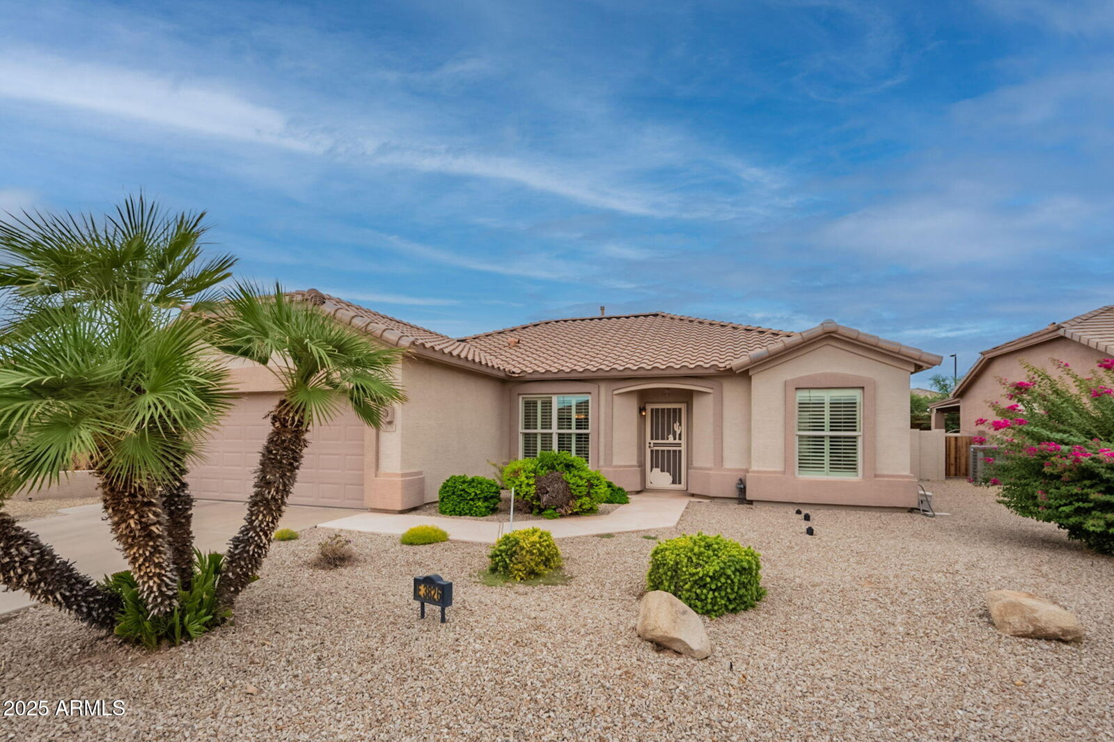 Property Photo:  3826 E Rolling Green Way  AZ 85249 
