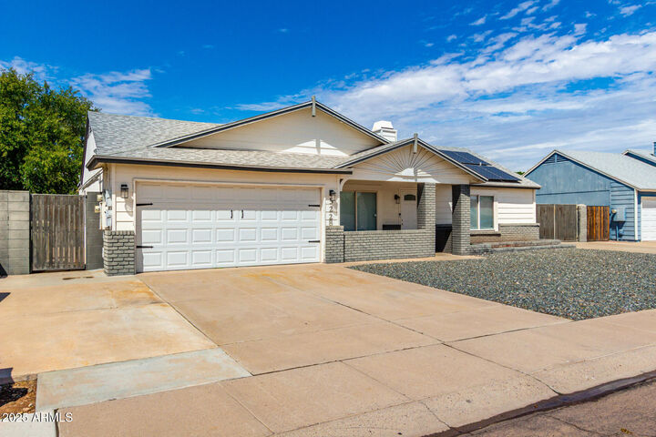 Property Photo:  5228 W Aster Drive  AZ 85304 