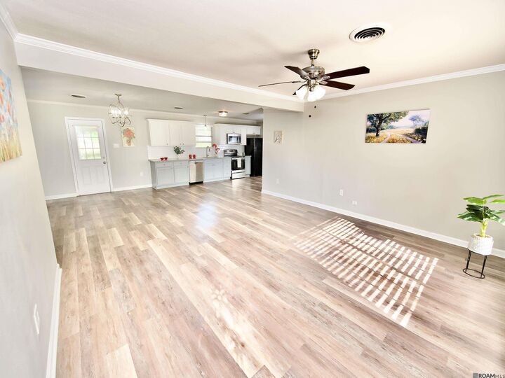Property Photo:  550 Laurie Lynn Dr  LA 70819