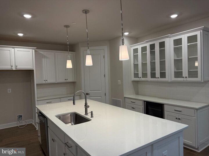 Property Photo: 3262 Selig Lane PA 19006