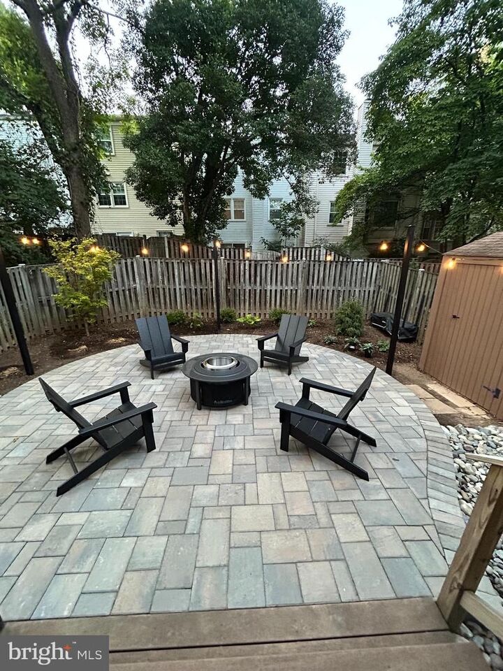 Property Photo:  9008 Piney Grove Drive  VA 22031 