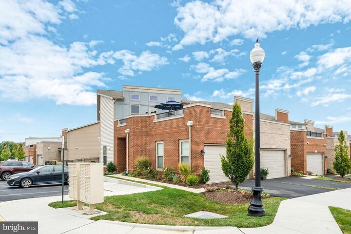 Property Photo:  42788 Macbeth Terrace  VA 20148 