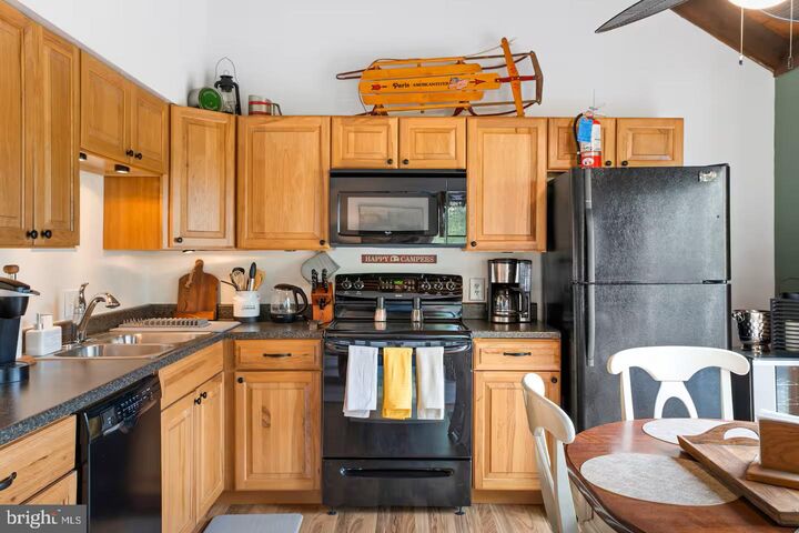 Property Photo:  248 The Hill 9C  VA 22810 