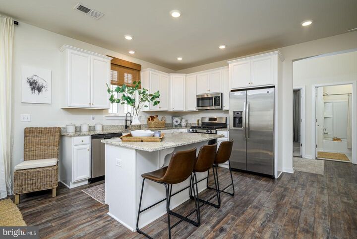 Property Photo:  18 Chepstow Road  NJ 08533 