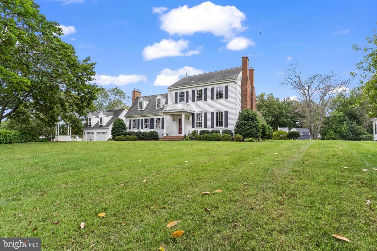 Property Photo: 525 Small Reward Road MD 20639
