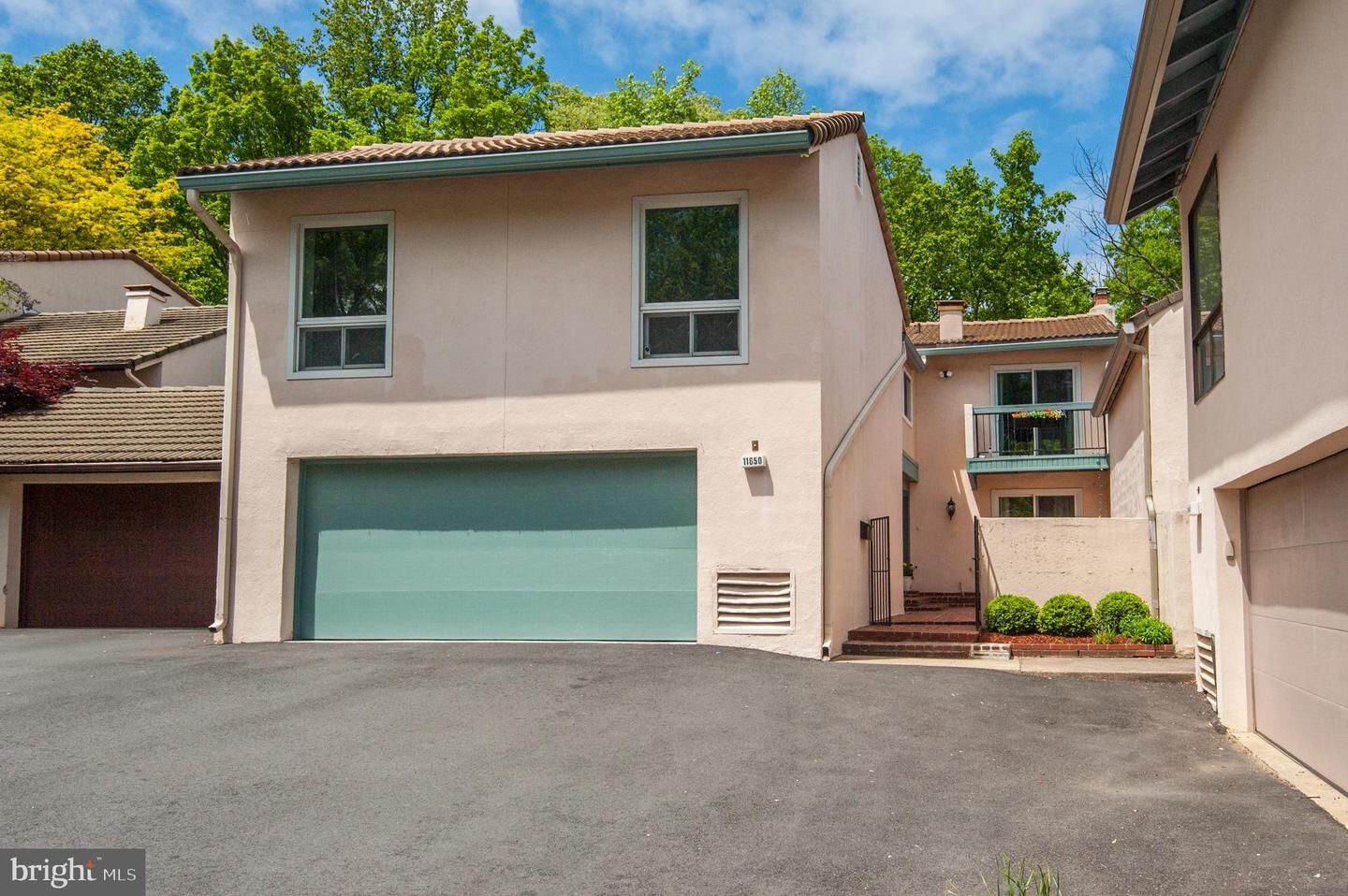 Property Photo: 11650 Mediterranean Court VA 20190