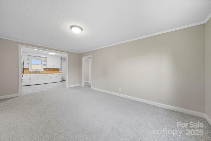 Property Photo:  304 S Vine Street  NC 28052 