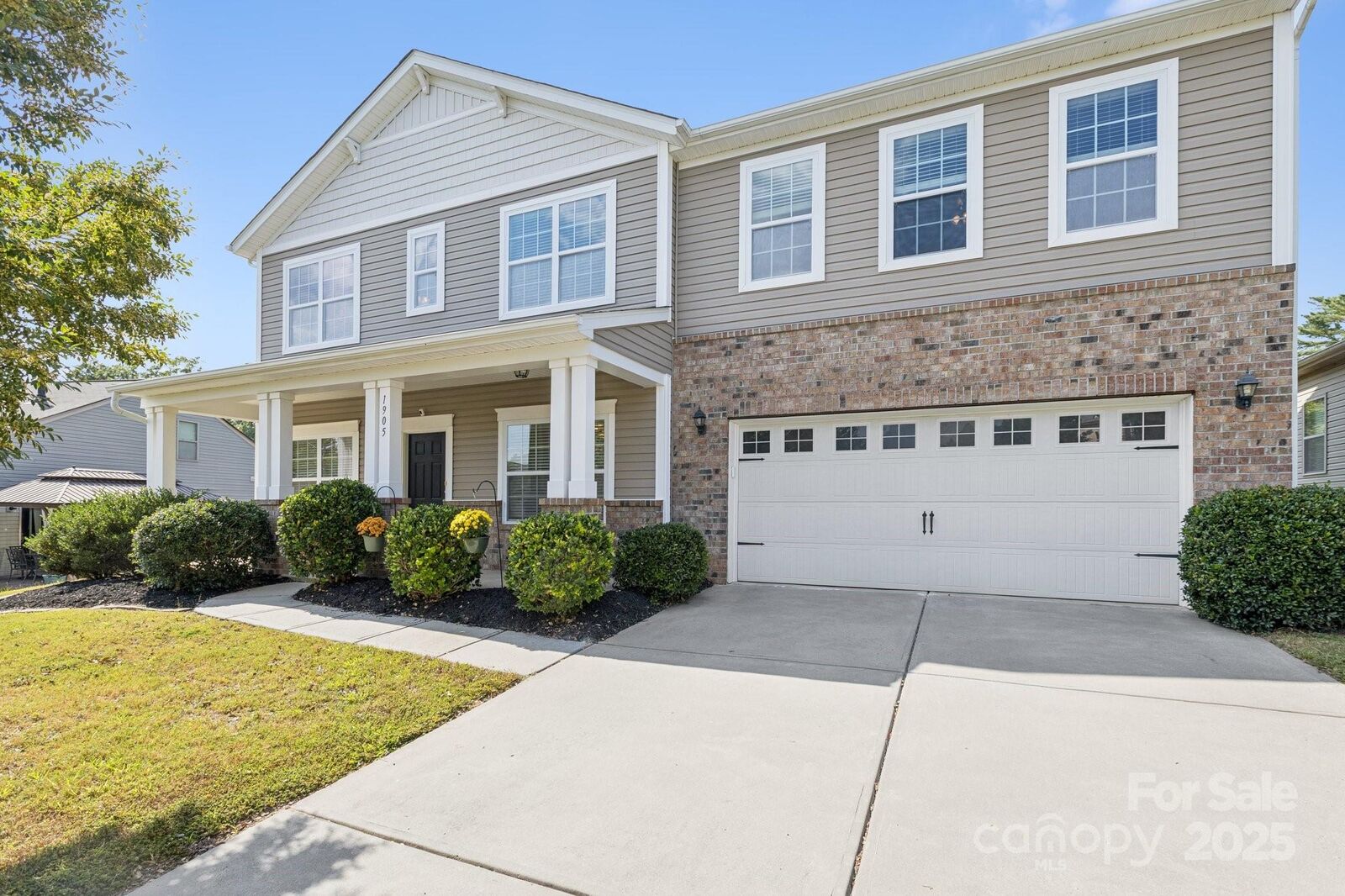 Property Photo: 1905 Yellow Daisy Lane NC 28104