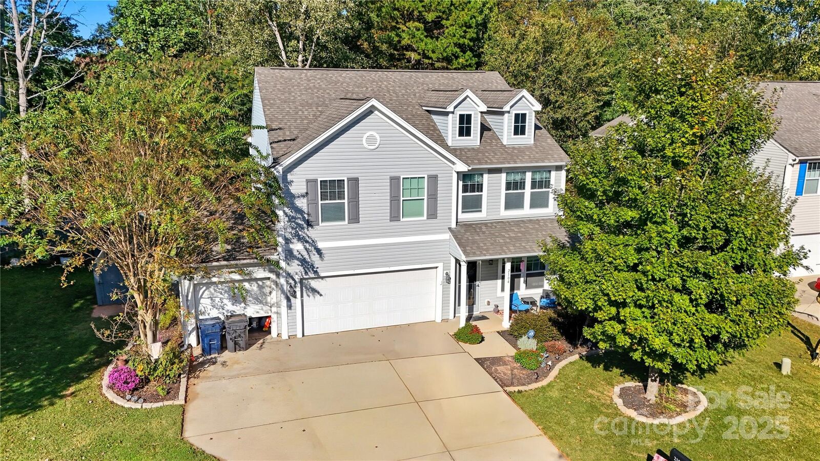 Property Photo: 2104 Lake Vista Drive NC 28120