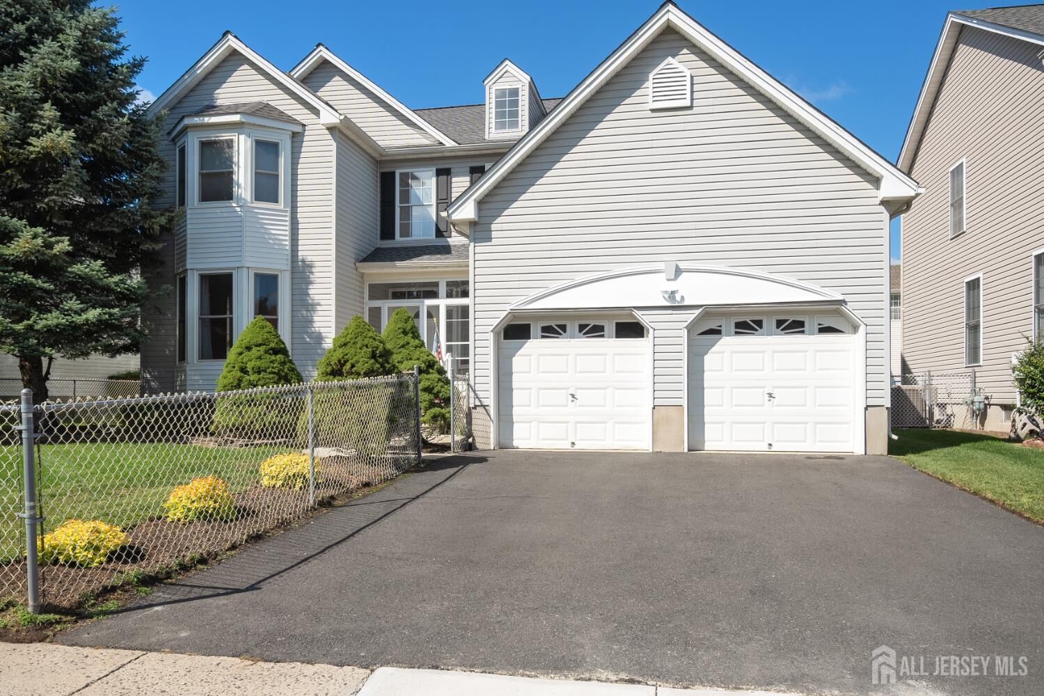 Property Photo:  7 Timber Ridge Road  NJ 08902 