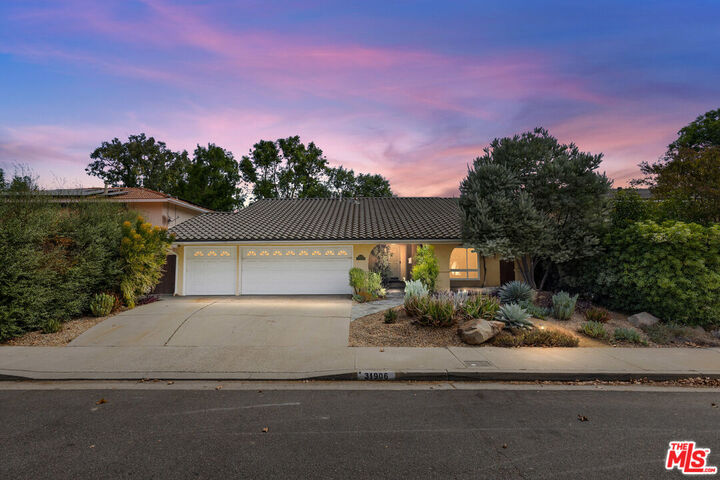 Property Photo: 31906 Lyndbrook Ct CA 91361