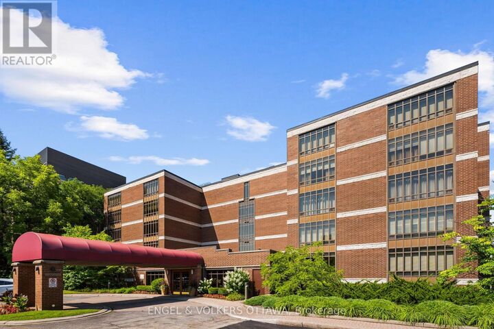 Photo de la propriété:  111 Echo Drive 406  ON K1S 5K8