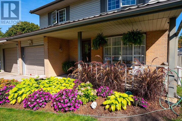 Property Photo:  313 Market Street  ON N0H 2C0 