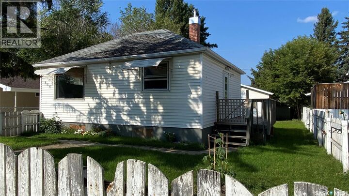 866 4th Street E  Prince Albert SK S6V 0K5 photo