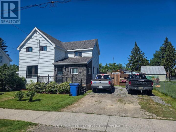 45 6th Avenue  Englehart ON P0J 1H0 photo