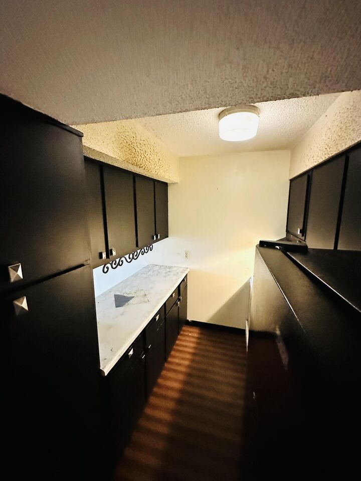 Property Photo:  210 Pelham Road 110C  FL 32547 